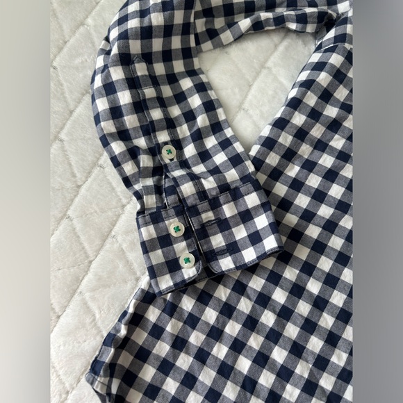 Vineyard Vines | White and Navy Long Sleeve Button Up | Size 00 - Picture 6 of 10